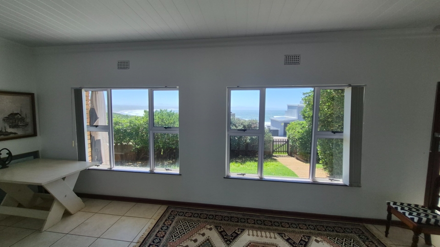 3 Bedroom Property for Sale in Vleesbaai Western Cape